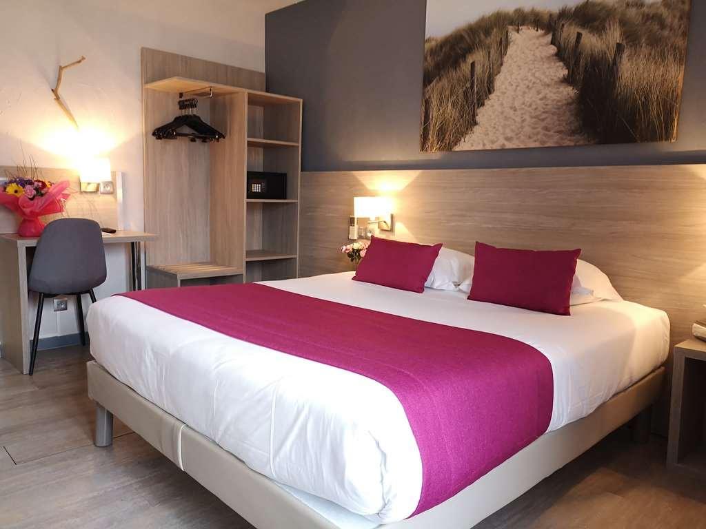 Hotel Logis Atoll Fréjus